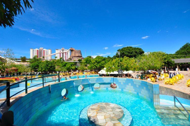 Apartamento Piazza Acqua Park Caldas Novas Exterior foto