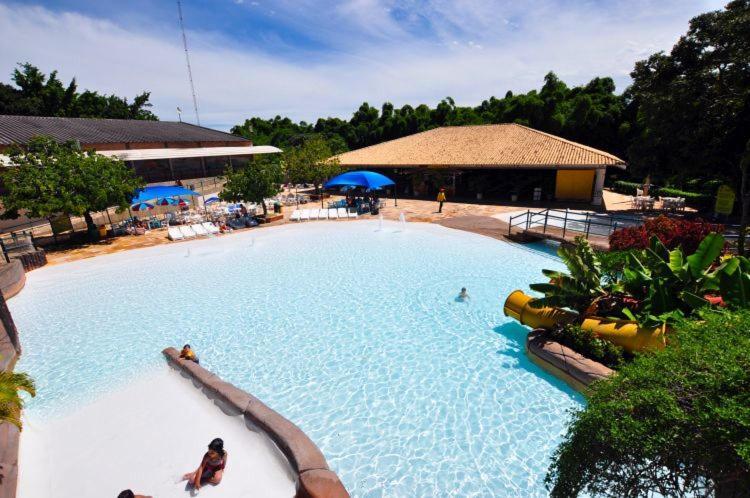 Apartamento Piazza Acqua Park Caldas Novas Exterior foto