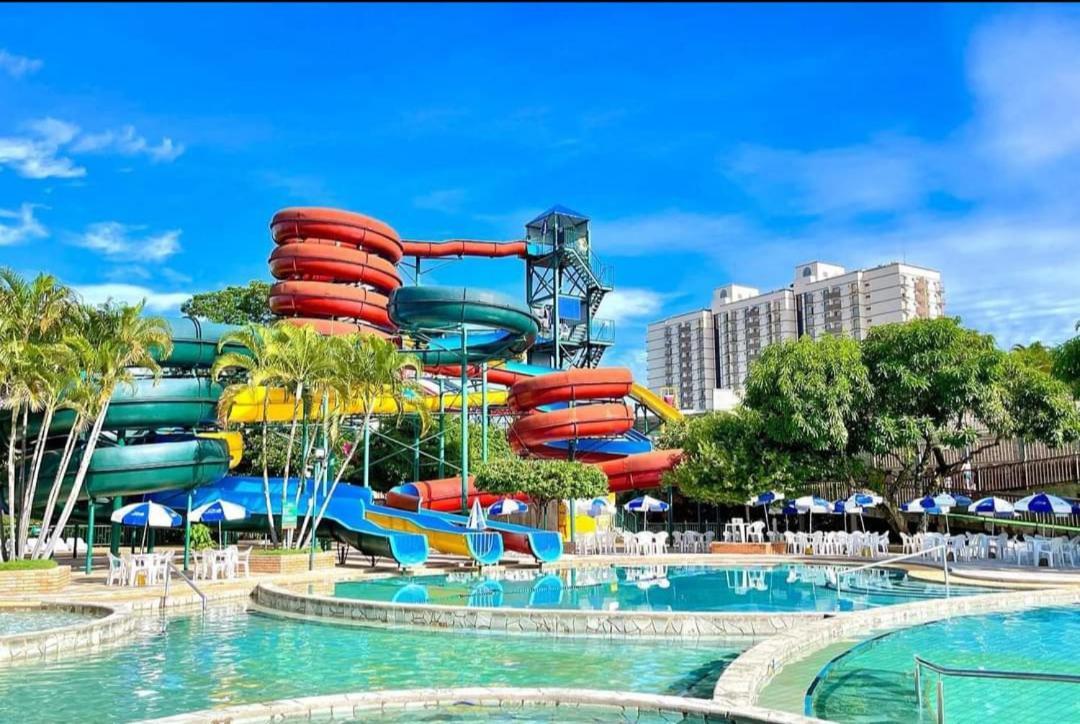 Apartamento Piazza Acqua Park Caldas Novas Exterior foto